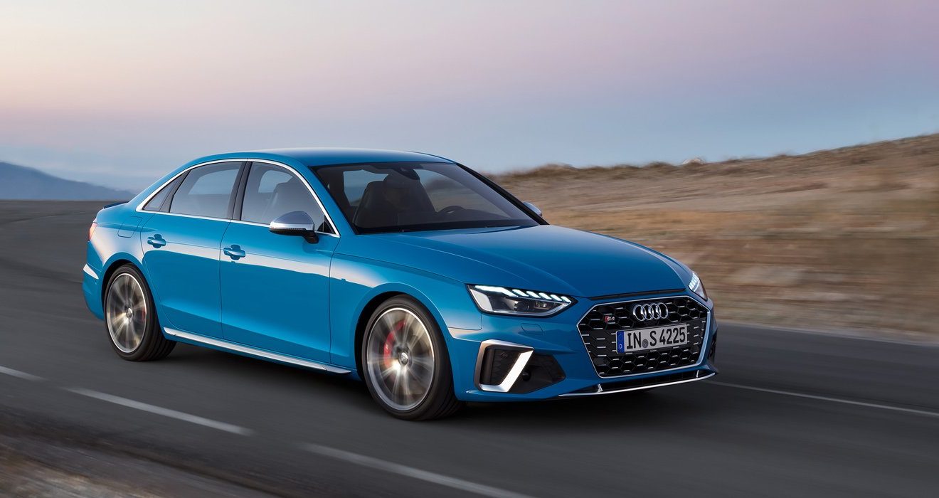 Audi представила оновлені седан і універсал A4