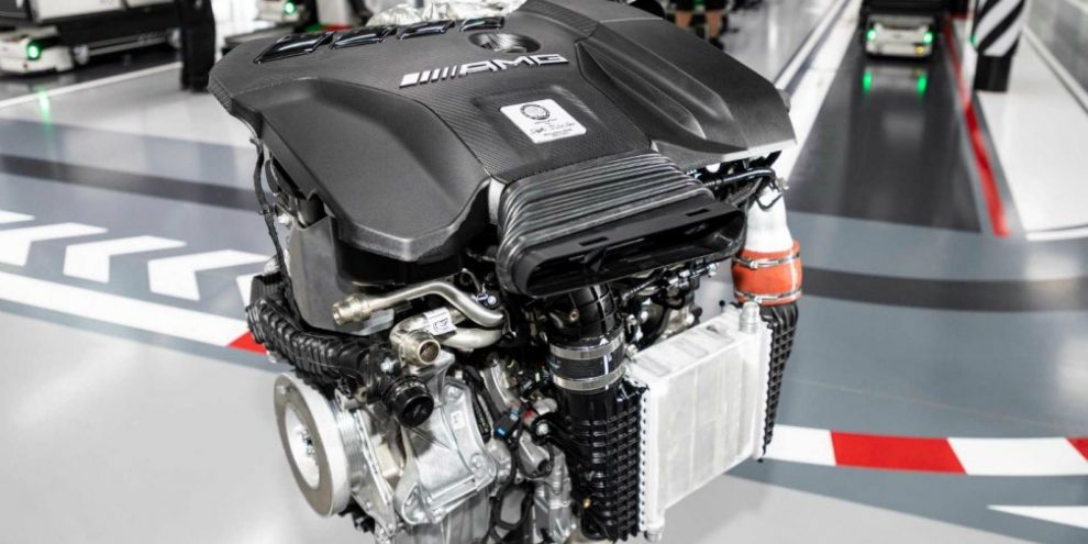 Mercedes представив найпотужніший в світі чотирьохциліндровий мотор