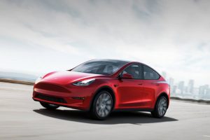 Названа дата початку виробництва нового кросовера Tesla
