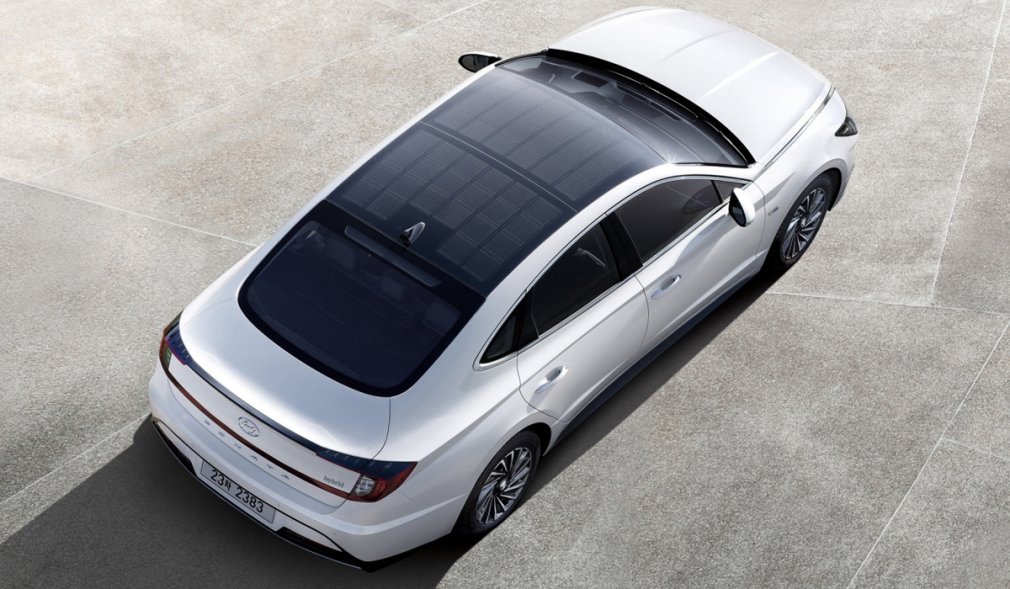 Hyundai представив Sonata з сонячною батареєю