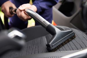 Бережем чистоту в салоне автомобиля