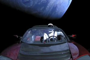 Космічний Tesla Roadster здійснив перший оборот навколо Сонця
