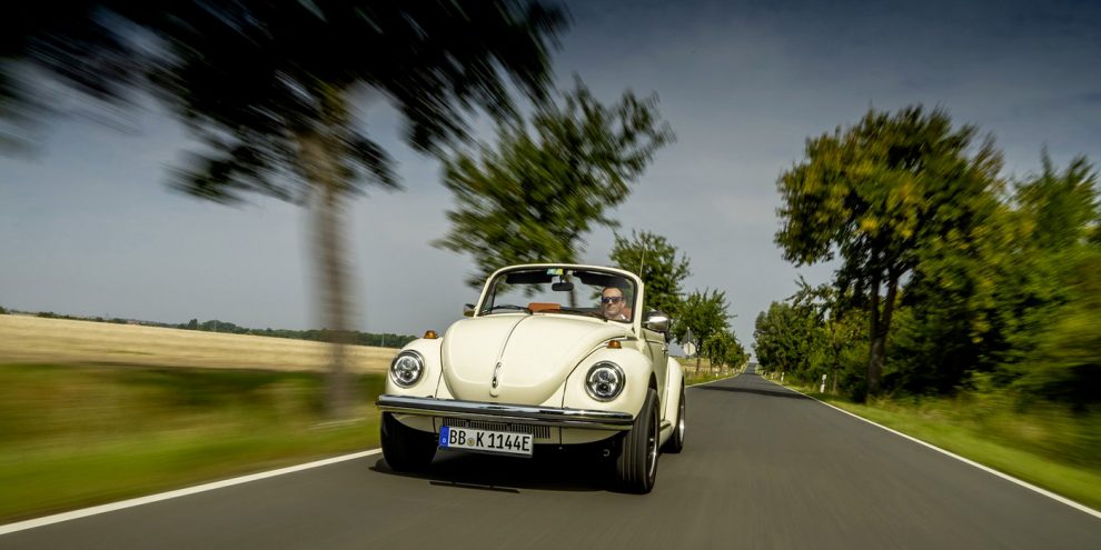 Volkswagen перетворив старий Beetle в електрокар