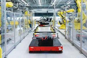 Porsche запустила випуск електричного Taycan на «заводі майбутнього»