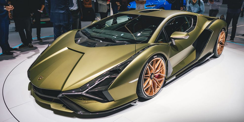 Lamborghini винайшла супергібрід потужністю 819 сил