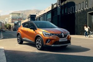Renault Captur стане гібридом з 45-кілометровим запасом на електротязі