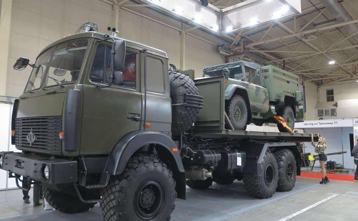 Нова українська вантажівка 4х4 на виставці «Зброя та безпека 2019» (відео)