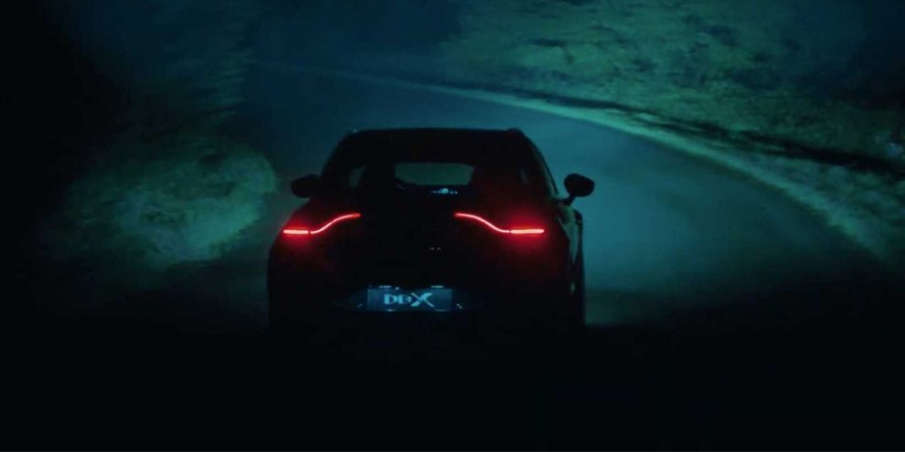 Відео: кросовер Aston Martin вперше показаний в русі