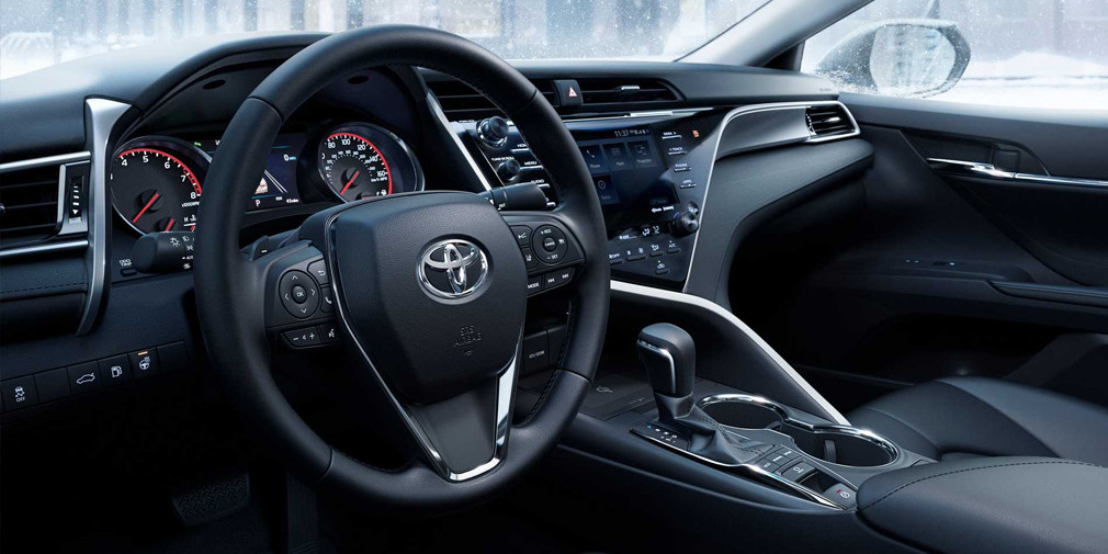 Нова Toyota Camry отримала повний привід від RAV4