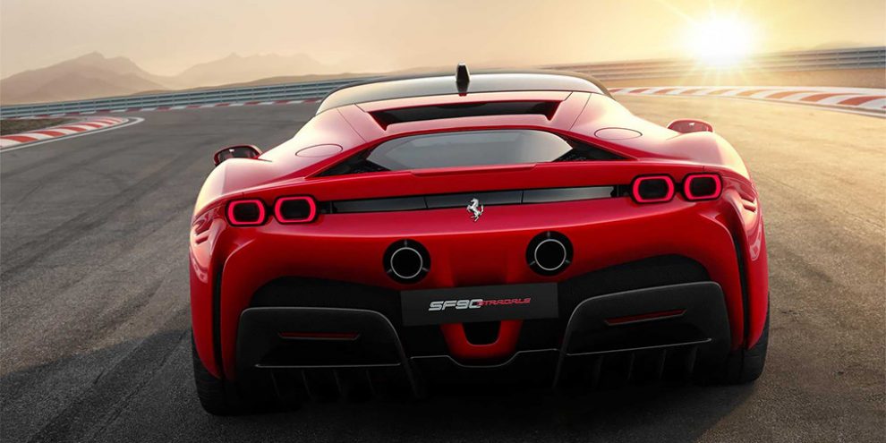 Відео: Ferrari показала увесь процес складання найпотужнішого суперкара