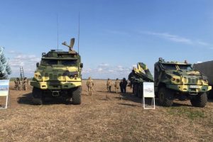 «АвтоКрАЗ» та « Українська бронетехніка» в наступному році представлять новий броньований автомобіль «Камрат» (відео)