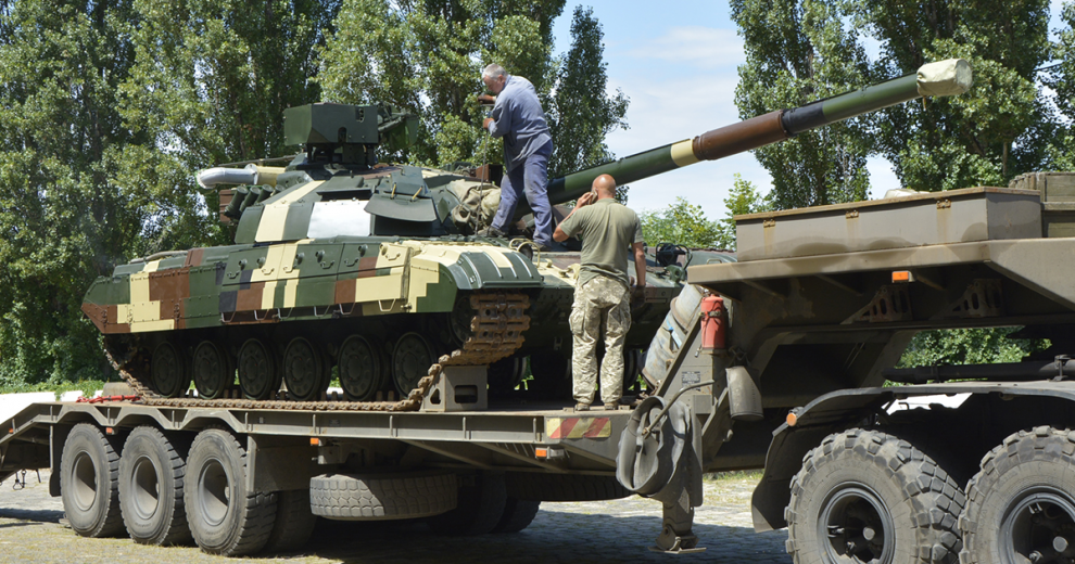 ЗСУ отримали партію нових бойових танків