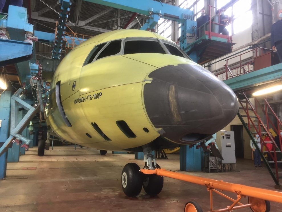 Відбулась викатка першого фюзеляжу Ан-178-100П для Повітряних сил України